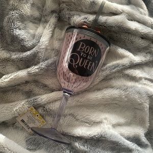 “Born to be Queen” Wine Glass